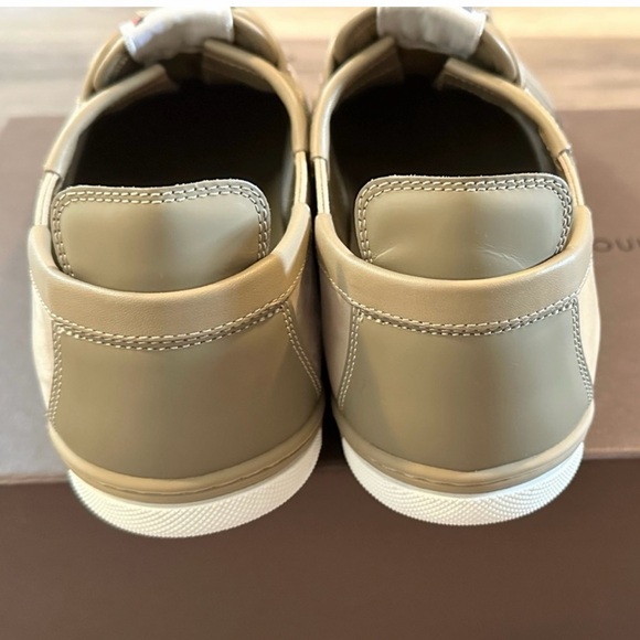 🔥NIB Louis Vuitton shoes unisex size 8 comes with Posh COA🔥 - Picture 12 of 12
